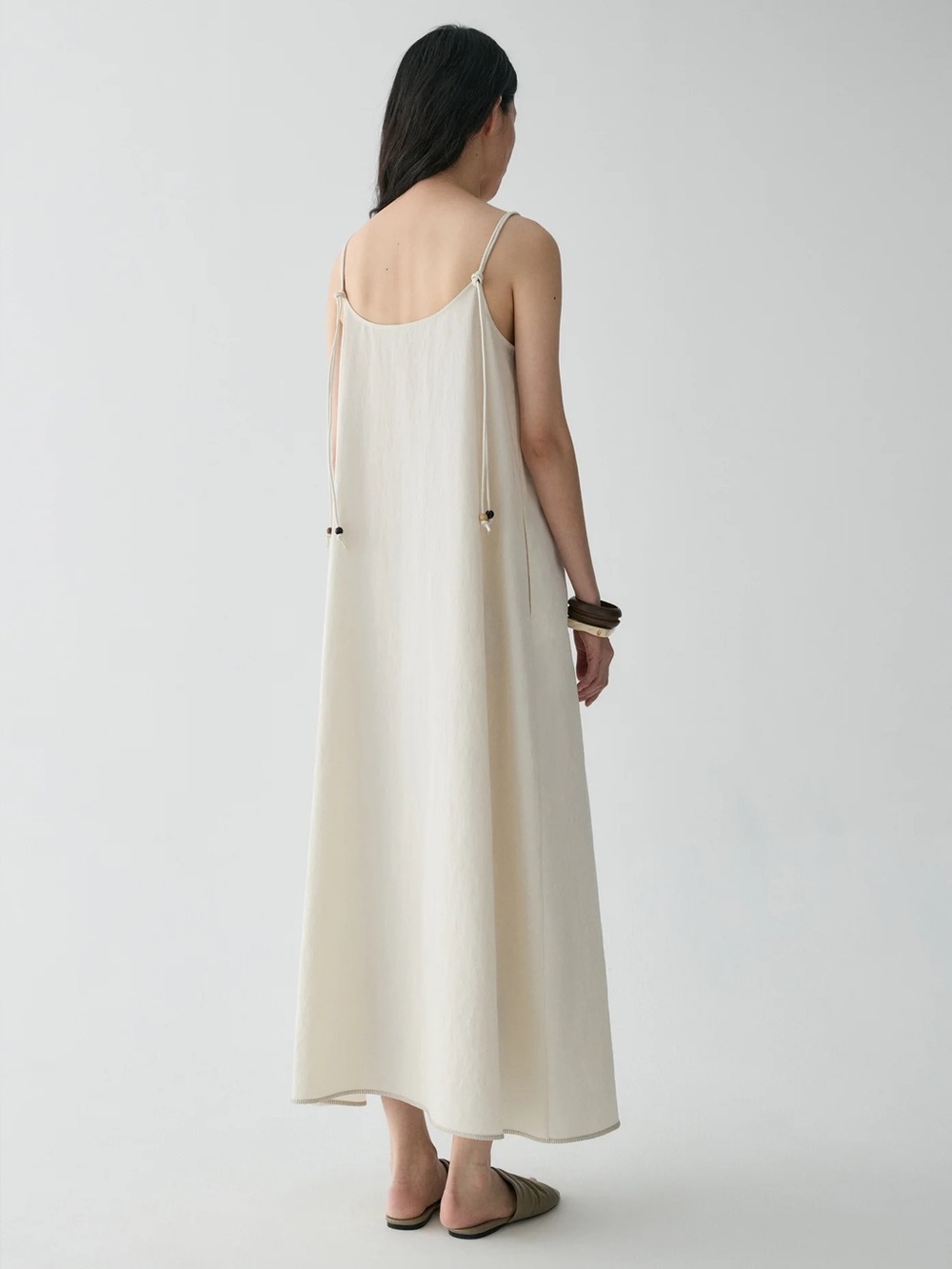 NWT Insis Embroidered Panel Dress in Off White - Picture 3 of 10